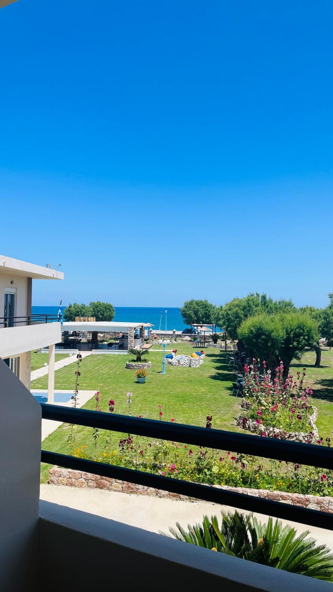 أفانتو Al Mare Apartments المظهر الخارجي الصورة