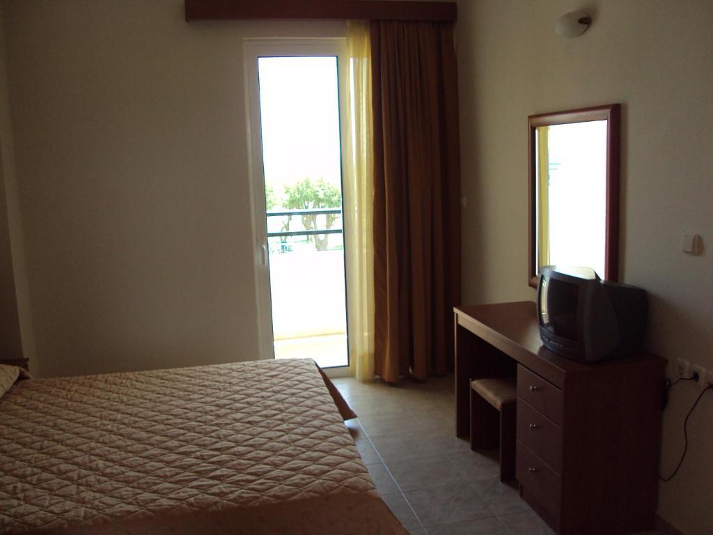 أفانتو Al Mare Apartments الغرفة الصورة